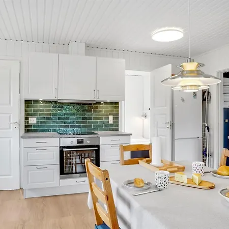 Dom wakacyjny Fulk - 150m From The Sea By Interhome *